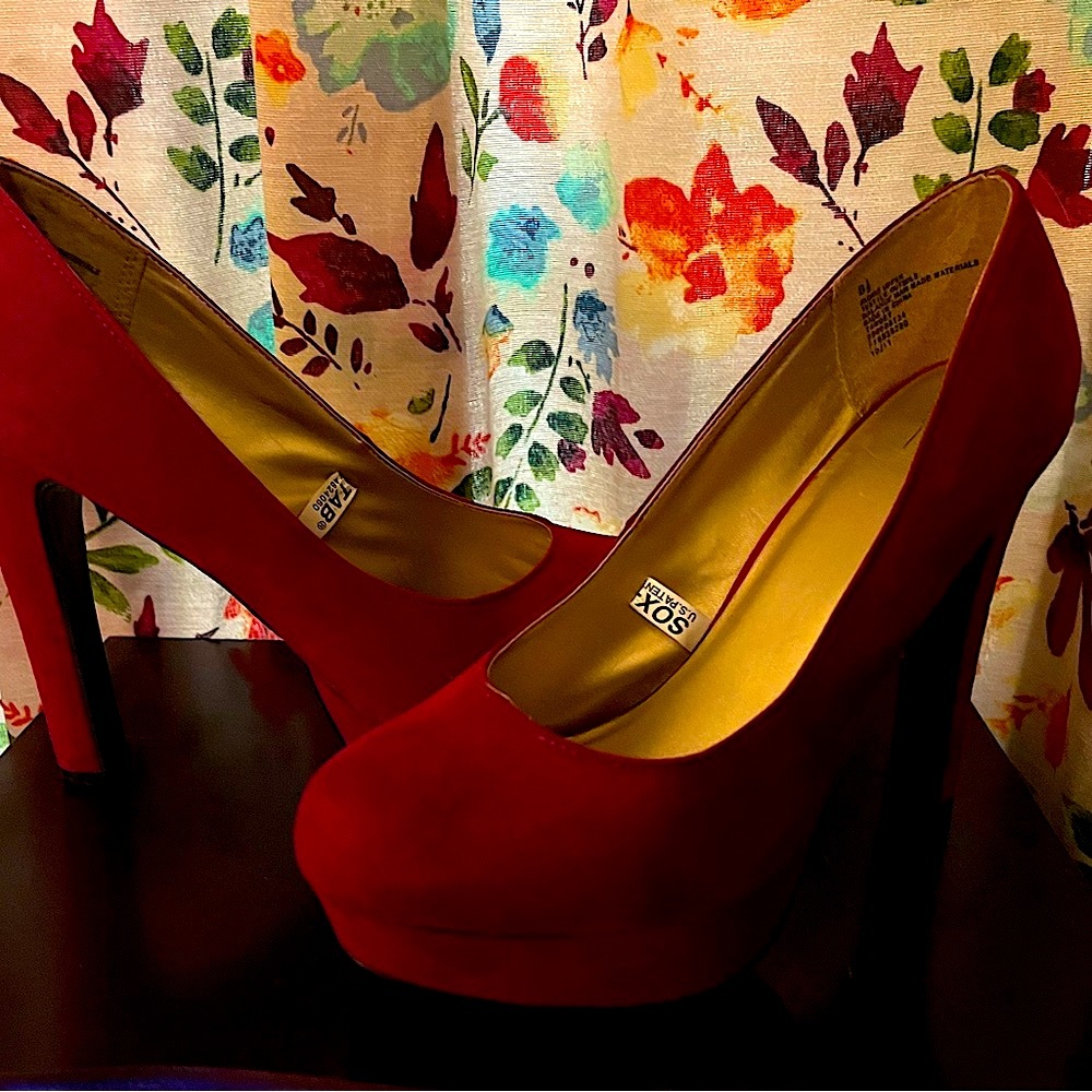 Mossimo Magenta Pink Purple Stacked Platform Heels 8.5